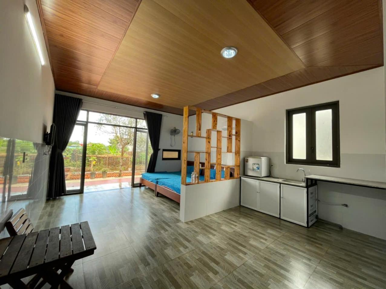 Thu Hien Hotel Pleiku - By Bay Luxury Plei Holang 外观 照片