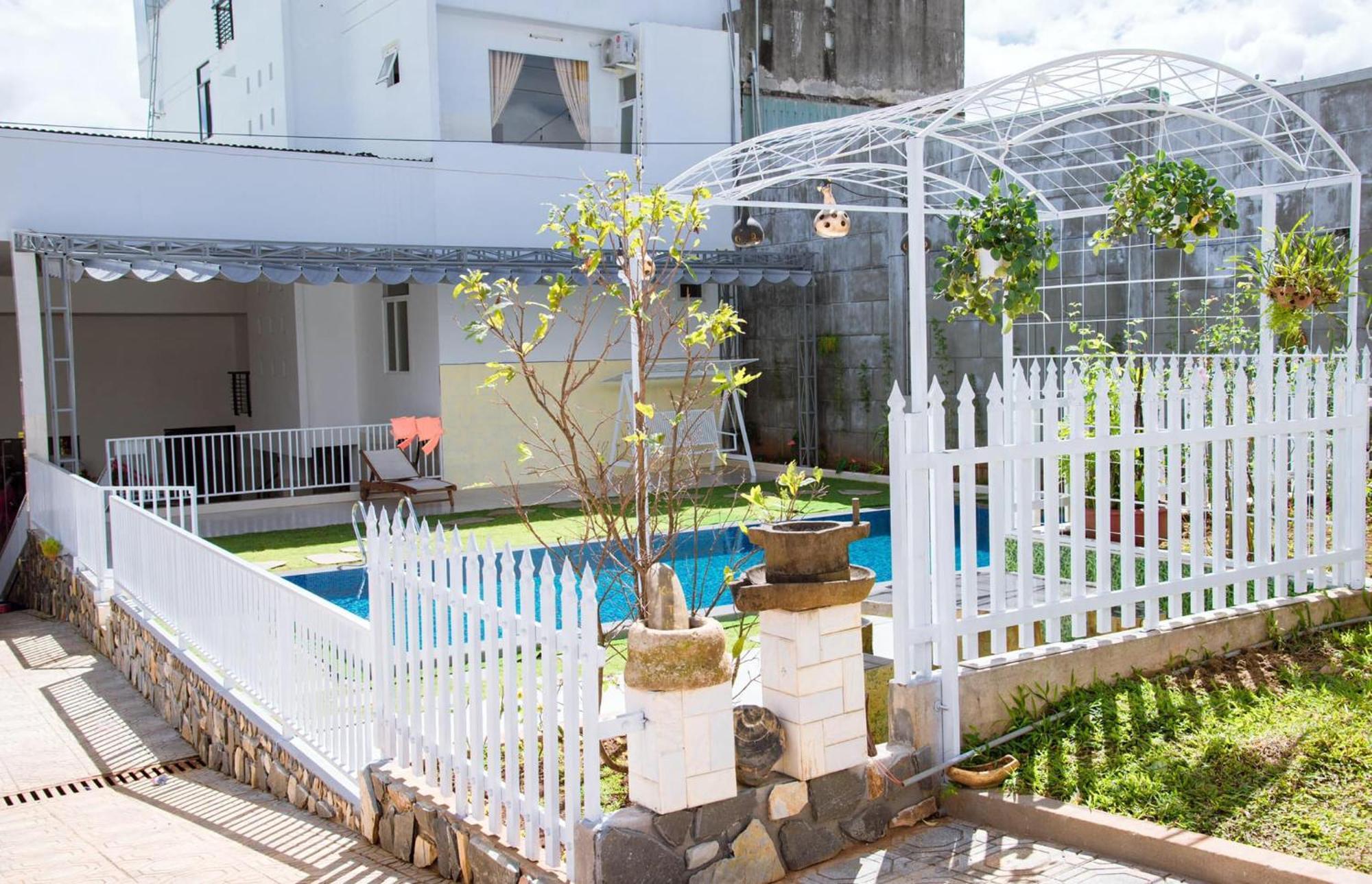 Thu Hien Hotel Pleiku - By Bay Luxury Plei Holang 外观 照片